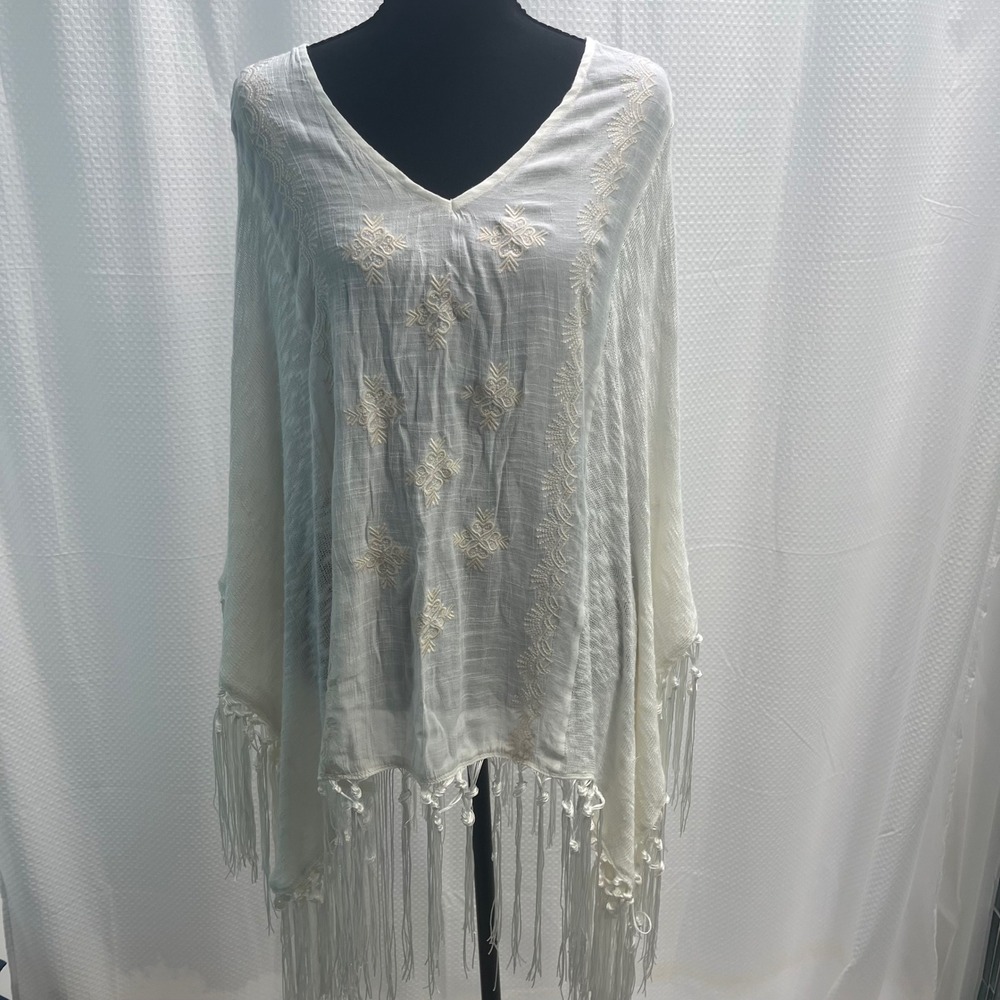 White Embroidered V-Neck Poncho Top with Knotted Fringe Tassels Boho Coverup